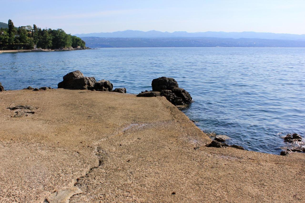 Apartments With A Parking Space Lovran, Opatija - 7705 Esterno foto